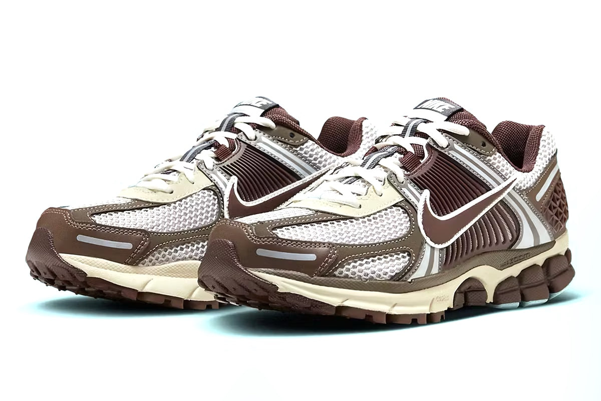 Zoom Vomero 5 Photon Dust Foam